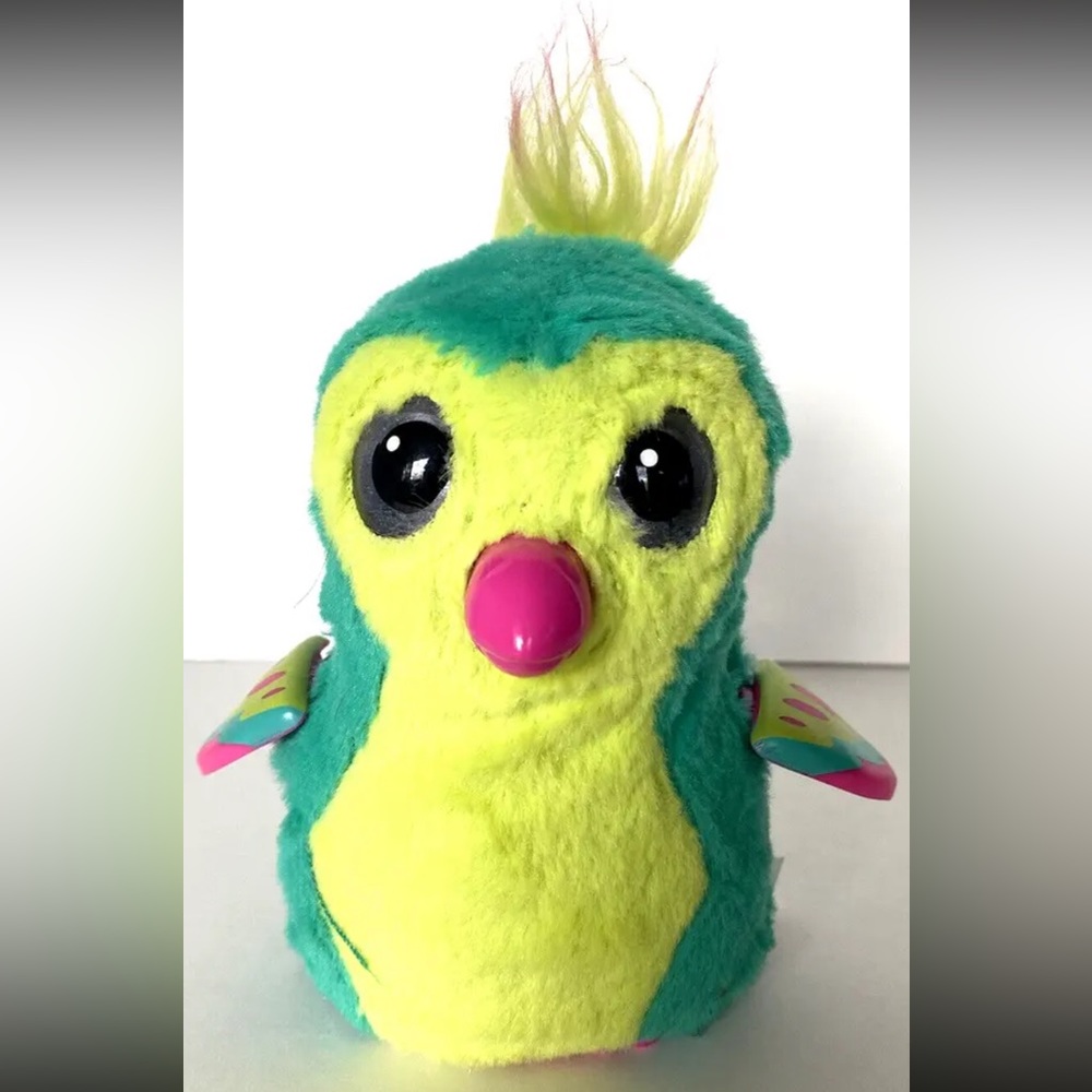 Hatchimals - Walks & Talks Penguala Soft Interactive Green Yellow Plush Bird Toy